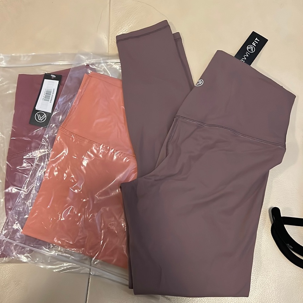 NWT SAVVI SSkin Leggings Sz M - Picture 1 of 4